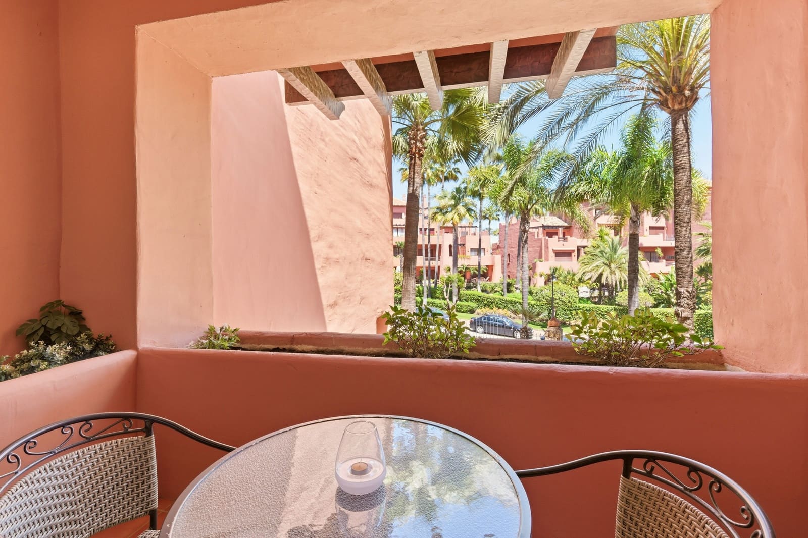 2 bedroom Apartment for sale in Guadalmansa with pool garage - € 1,325,000 (Ref: 9845237)