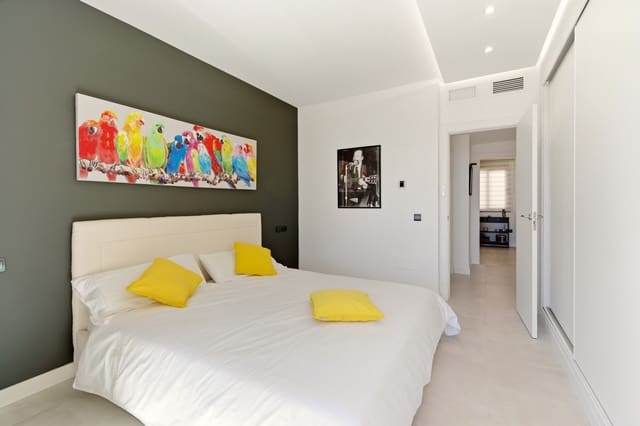 3 chambre Penthouse à vendre à Benahavís avec piscine garage - 1 325 000 € (Ref: 9845238)