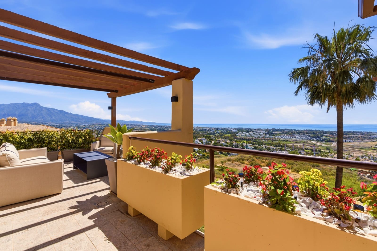 3 camera da letto Attico in vendita in Benahavis con piscina garage - 1.325.000 € (Rif: 9845238)