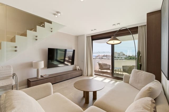 3 quarto Penthouse para venda em Estepona com piscina garagem - 1 395 000 € (Ref: 9859675)