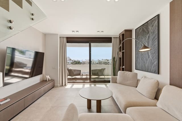 3 quarto Penthouse para venda em Estepona com piscina garagem - 1 395 000 € (Ref: 9859675)