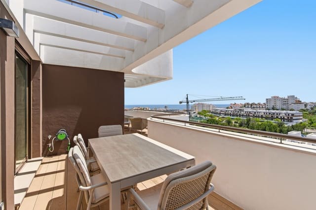 3 quarto Penthouse para venda em Estepona com piscina garagem - 1 395 000 € (Ref: 9859675)