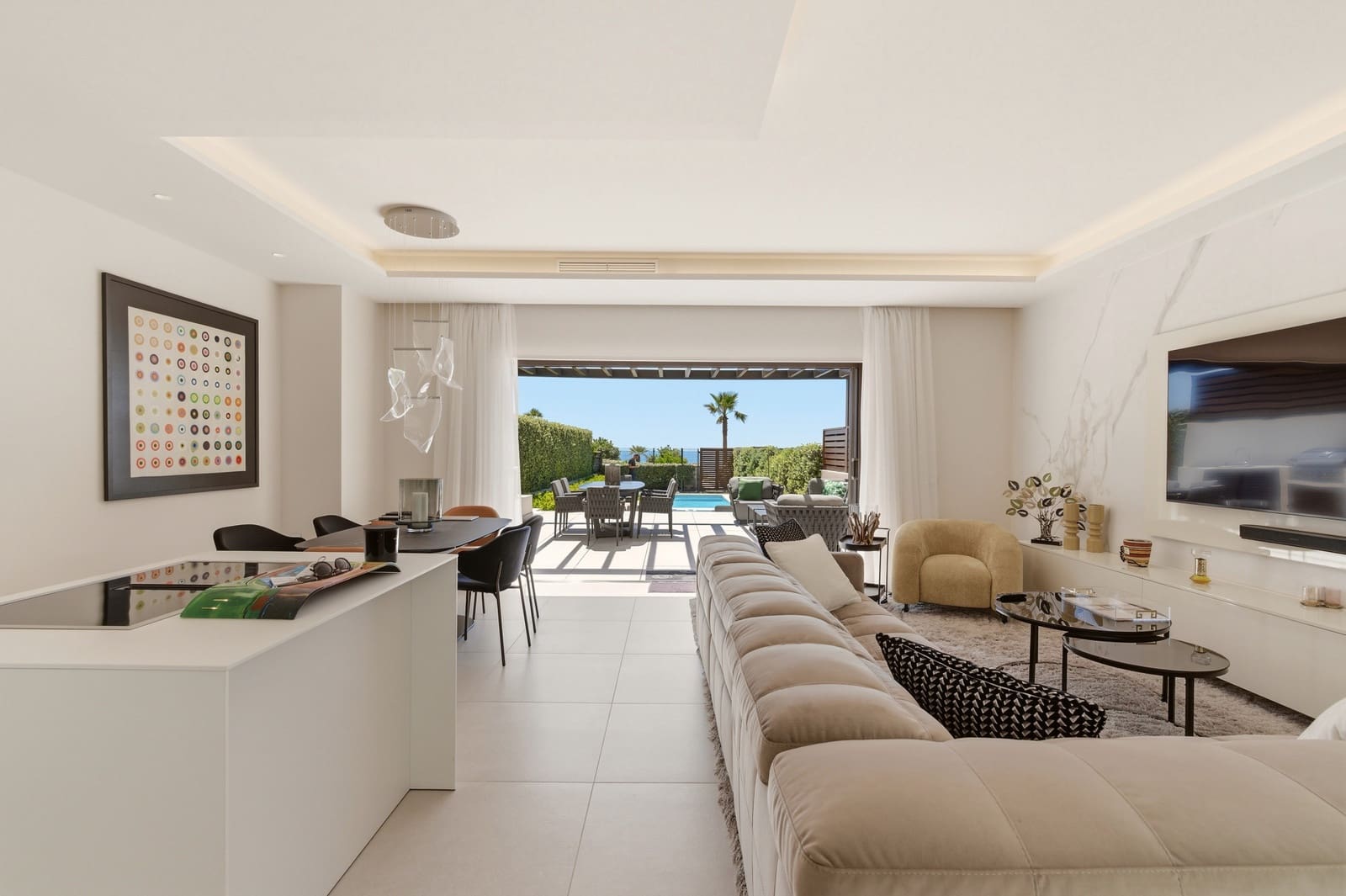 4 soverom Hus til salgs i Estepona med svømmebasseng garasje - € 3 400 000 (Ref: 9866778)