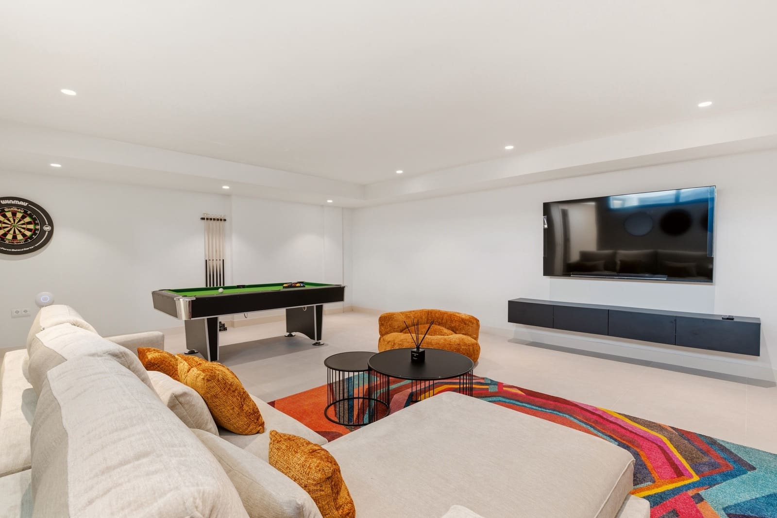 4 soverom Hus til salgs i Estepona med svømmebasseng garasje - € 3 400 000 (Ref: 9866778)