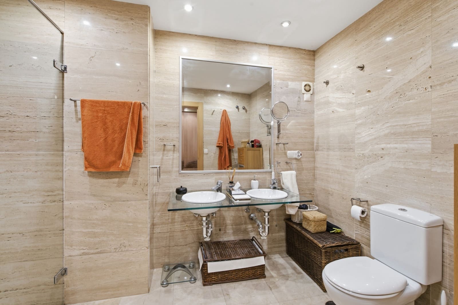 Apartamento de 4 habitaciones en Estepona en venta con piscina garaje - 896.000 € (Ref: 9962612)