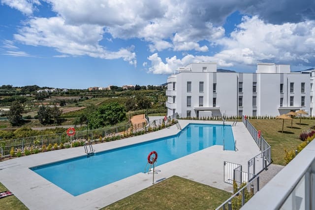 Ático de 3 habitaciones en Cancelada, Estepona en venta con piscina garaje - 540.000 € (Ref: 9998420)