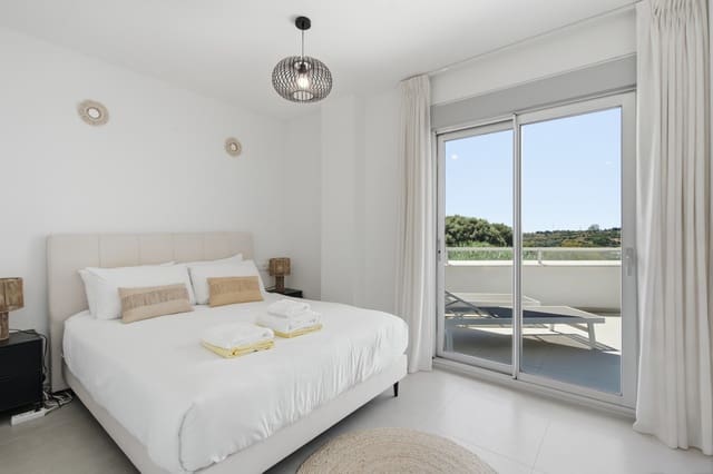 3 bedroom Penthouse for sale in Cancelada, Estepona with pool garage - € 540,000 (Ref: 9998420)