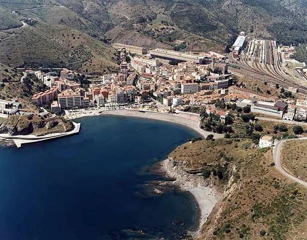 Building Plot for sale in Portbou - € 138,000 (Ref: 9130887)