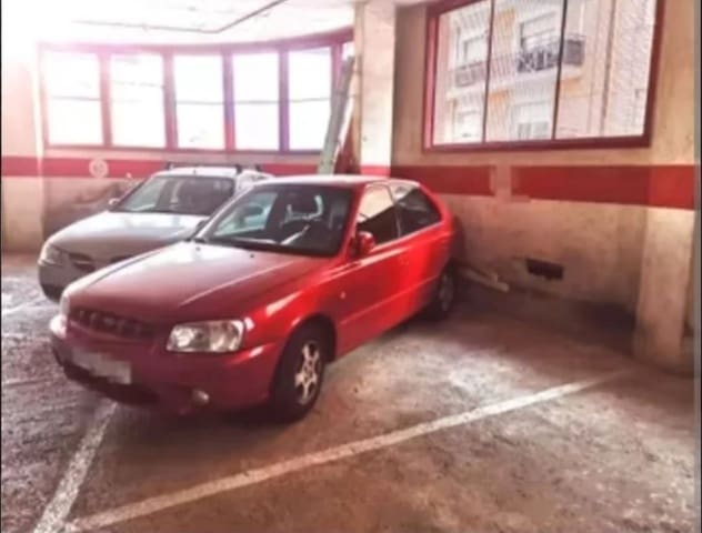 Garage til salg i Badalona - € 11.000 (Ref: 9141232)