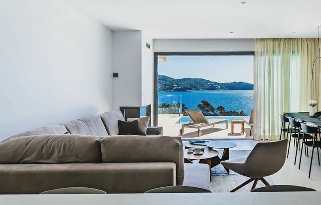 4 quarto Moradia Geminada para venda em Tossa de Mar com piscina garagem - 1 650 000 € (Ref: 9823516)
