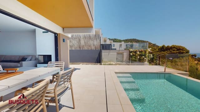 4 quarto Moradia Geminada para venda em Tossa de Mar com piscina garagem - 1 650 000 € (Ref: 9823516)