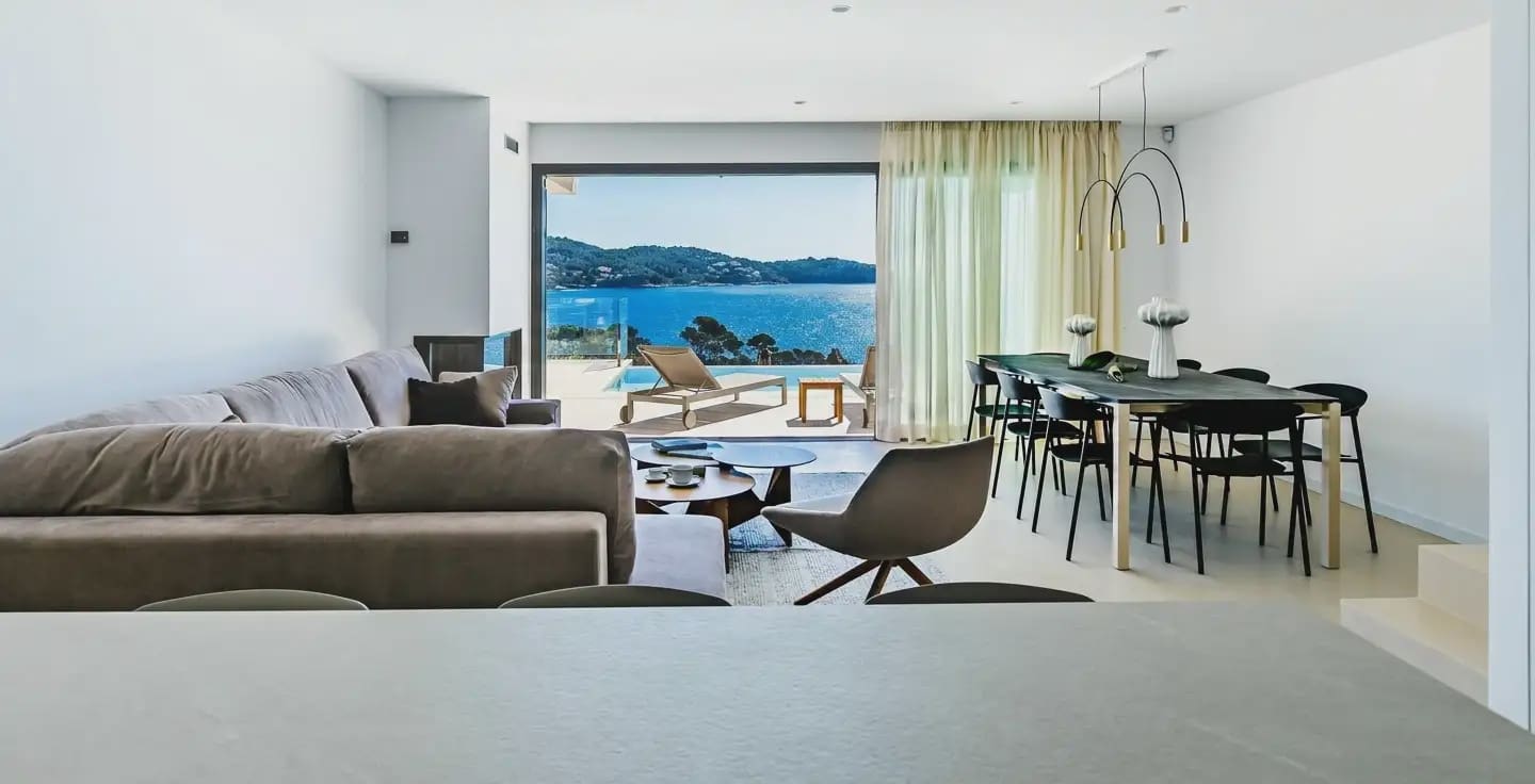 4 bedroom Villa for sale in Tossa de Mar with pool garage - € 1,725,000 (Ref: 9823517)