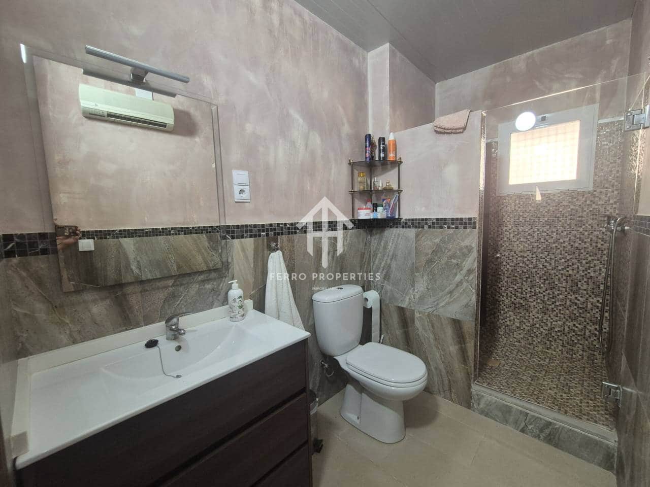 Quinta/Casa Rural para venda em Loja - 380 000 € (Ref: 9152548)