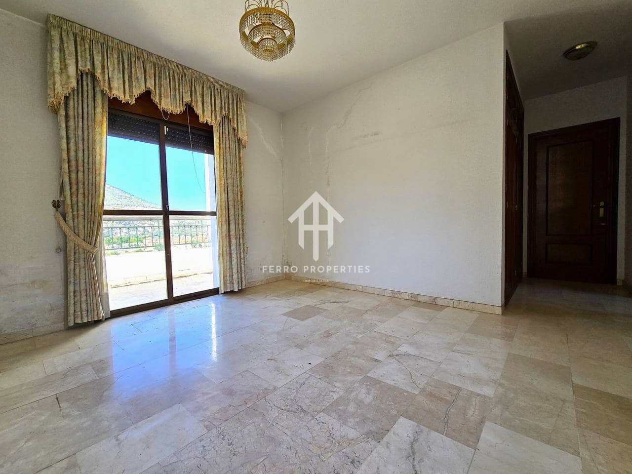 5 quarto Moradia para venda em Loja com piscina garagem - 240 000 € (Ref: 9152550)