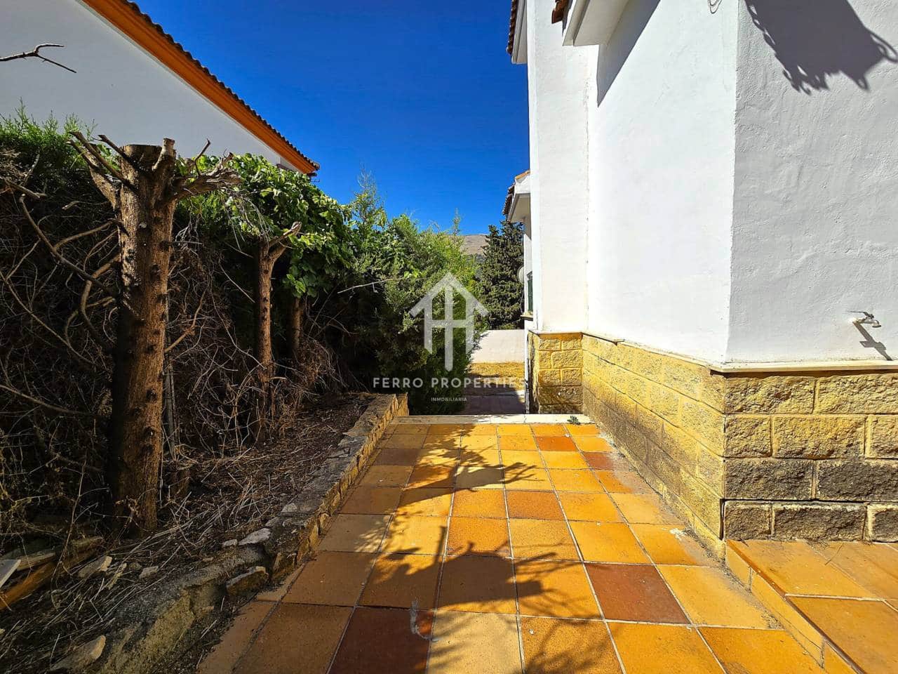 5 quarto Moradia para venda em Loja com piscina garagem - 240 000 € (Ref: 9152550)