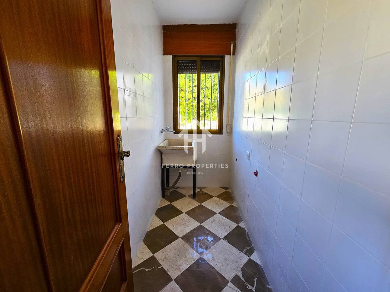 5 quarto Moradia para venda em Loja com piscina garagem - 240 000 € (Ref: 9152550)