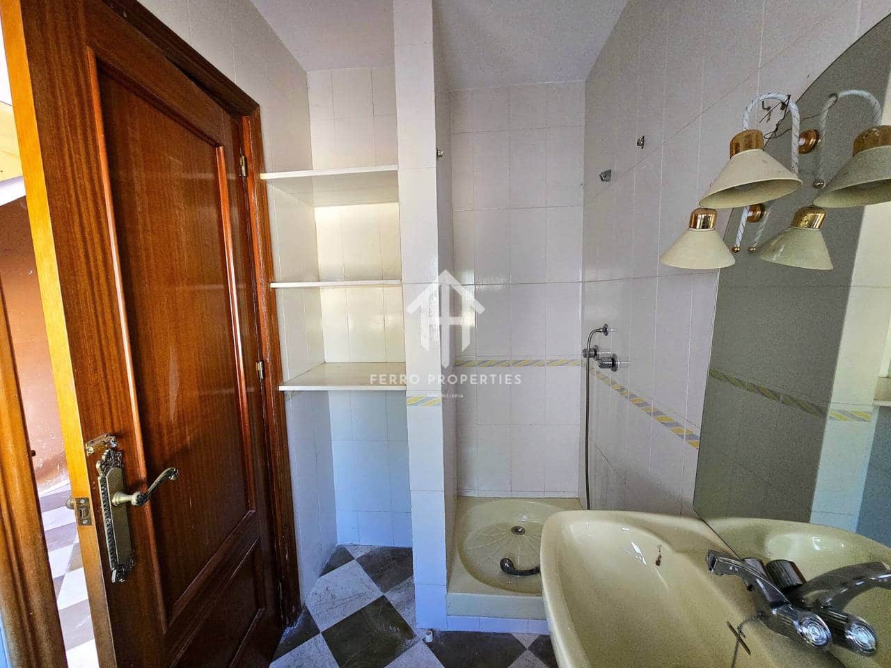 5 quarto Moradia para venda em Loja com piscina garagem - 240 000 € (Ref: 9152550)