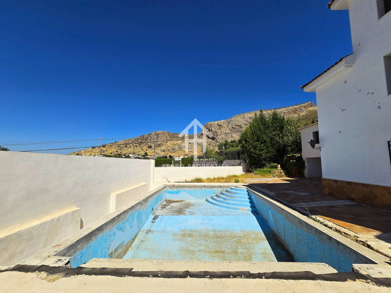 5 quarto Moradia para venda em Loja com piscina garagem - 240 000 € (Ref: 9152550)