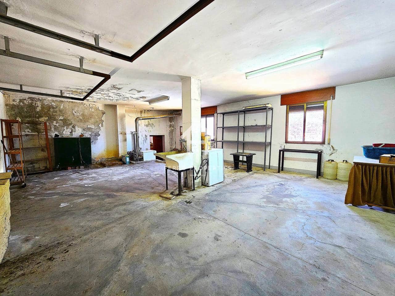 5 quarto Moradia para venda em Loja com piscina garagem - 240 000 € (Ref: 9152550)