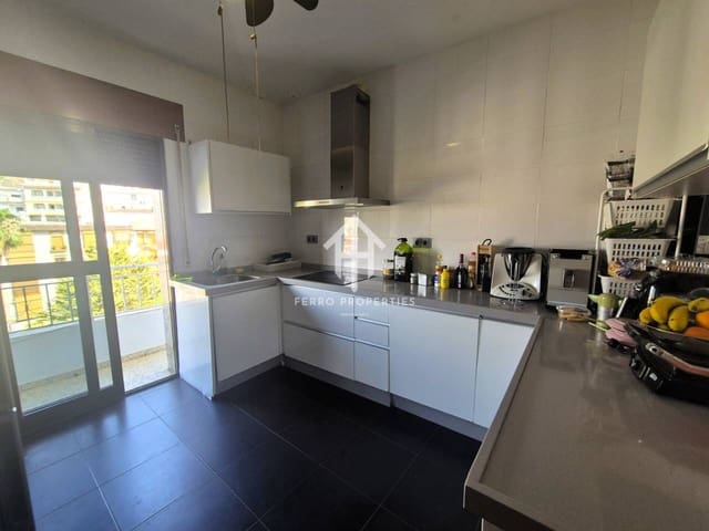 3 slaapkamer Appartement te koop in Loja - € 149.900 (Ref: 9152552)