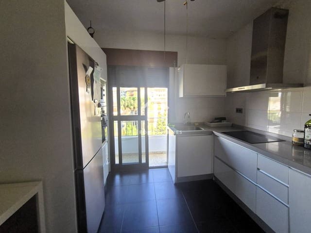 3 slaapkamer Appartement te koop in Loja - € 149.900 (Ref: 9152552)