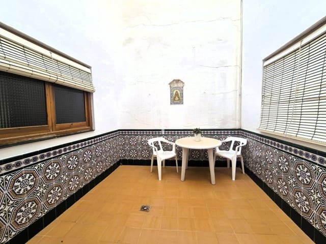 3 slaapkamer Appartement te koop in Loja - € 149.900 (Ref: 9152552)