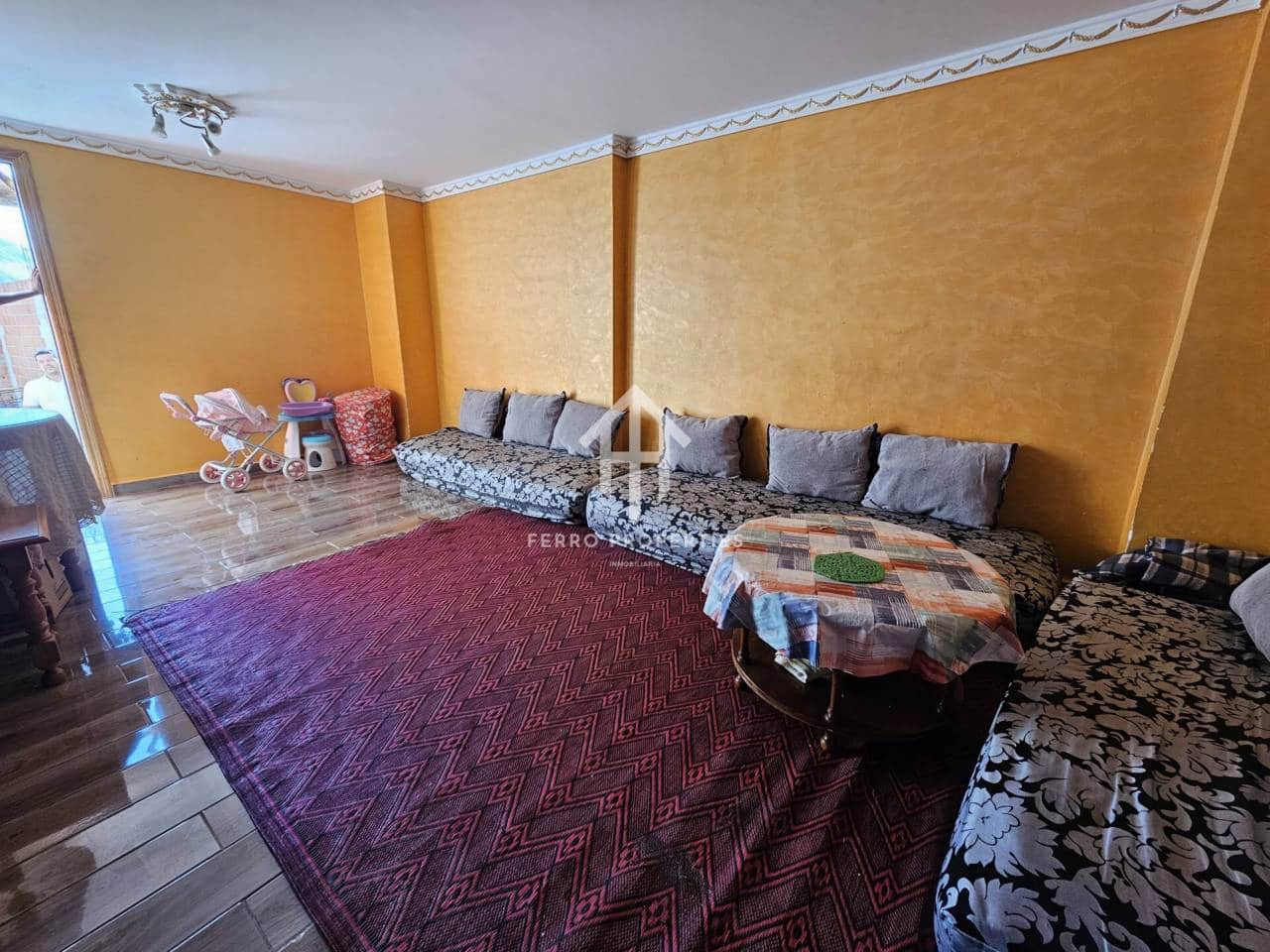 2 soverom Leilighet til salgs i Loja med garasje - € 55 000 (Ref: 9152566)