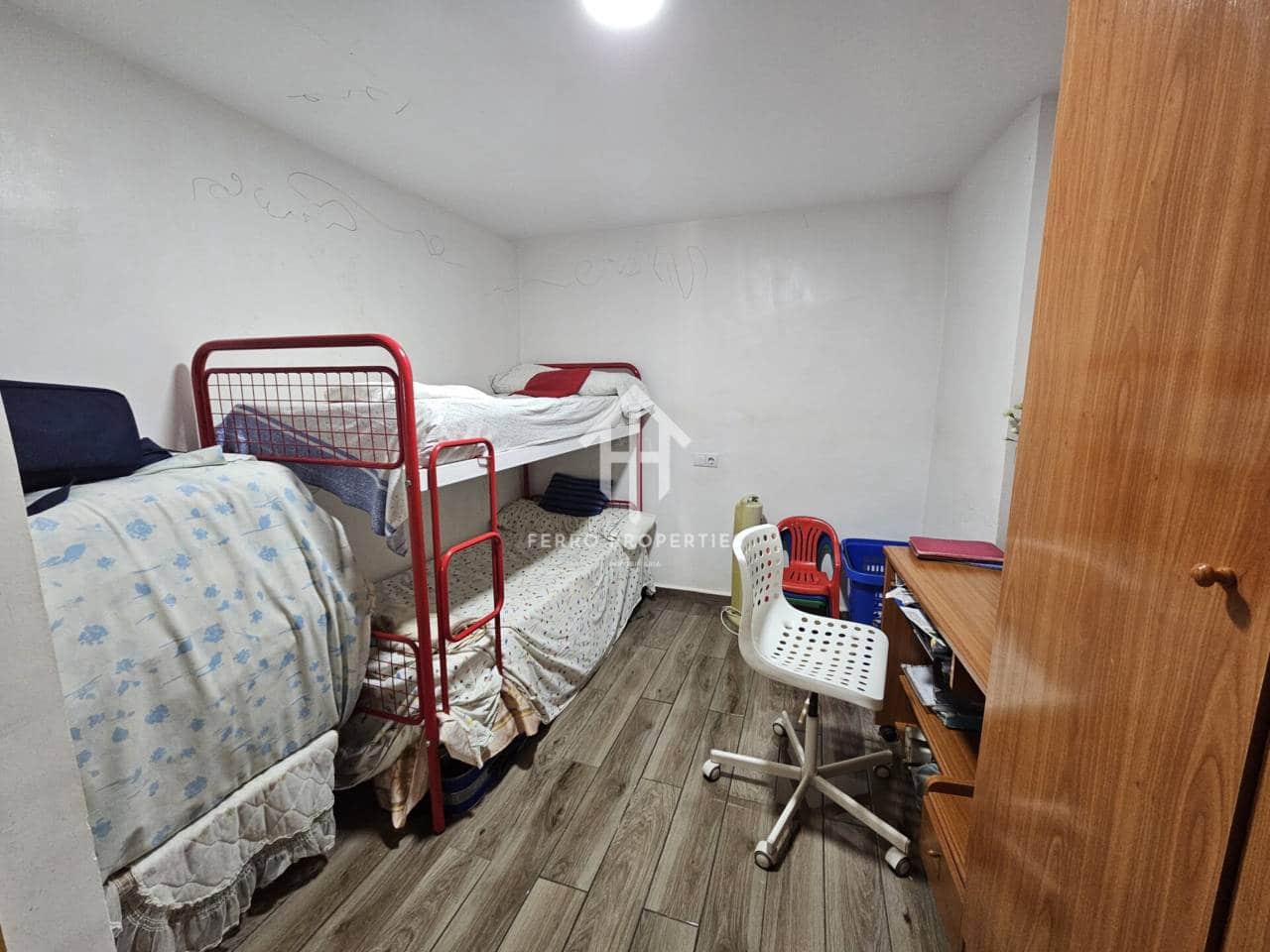 2 soverom Leilighet til salgs i Loja med garasje - € 55 000 (Ref: 9152566)