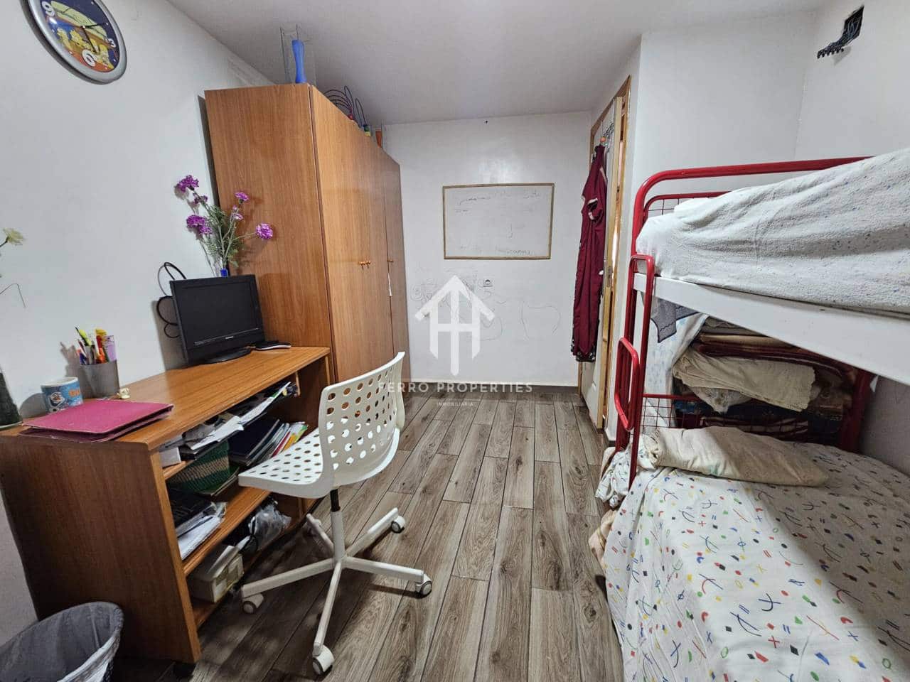 2 soverom Leilighet til salgs i Loja med garasje - € 55 000 (Ref: 9152566)