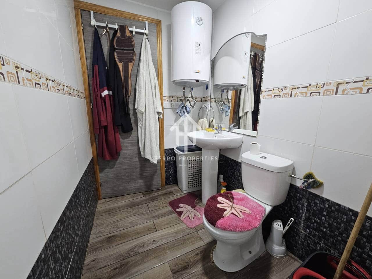 2 soverom Leilighet til salgs i Loja med garasje - € 55 000 (Ref: 9152566)