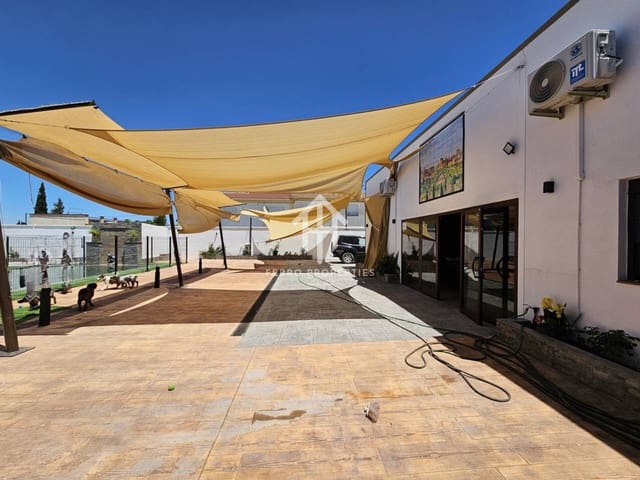 Restaurant/Bar for sale in Chimeneas - € 391,500 (Ref: 9152568)