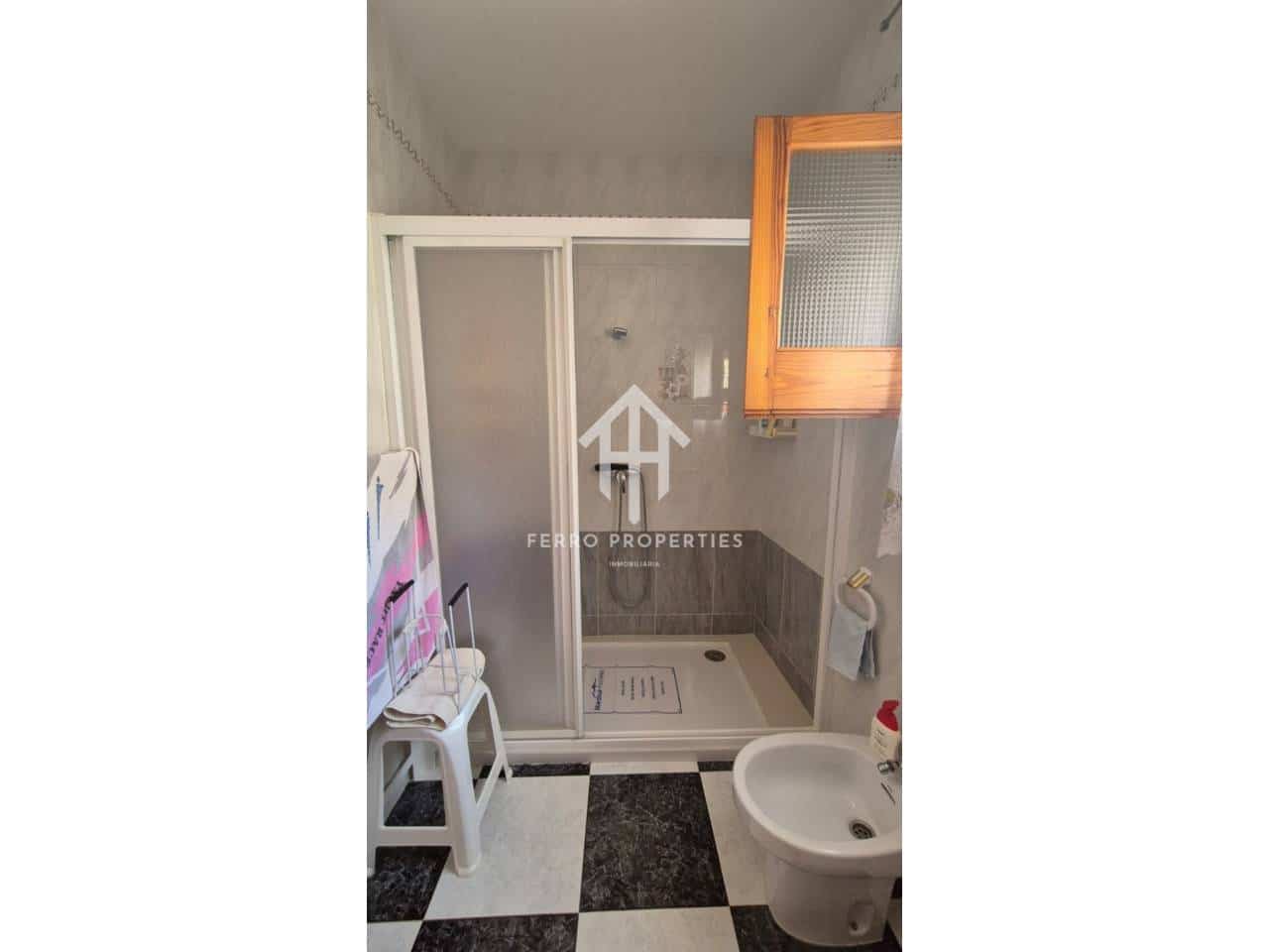 5 bedroom Apartment for sale in Algarinejo with garage - € 129,900 (Ref: 9152573)