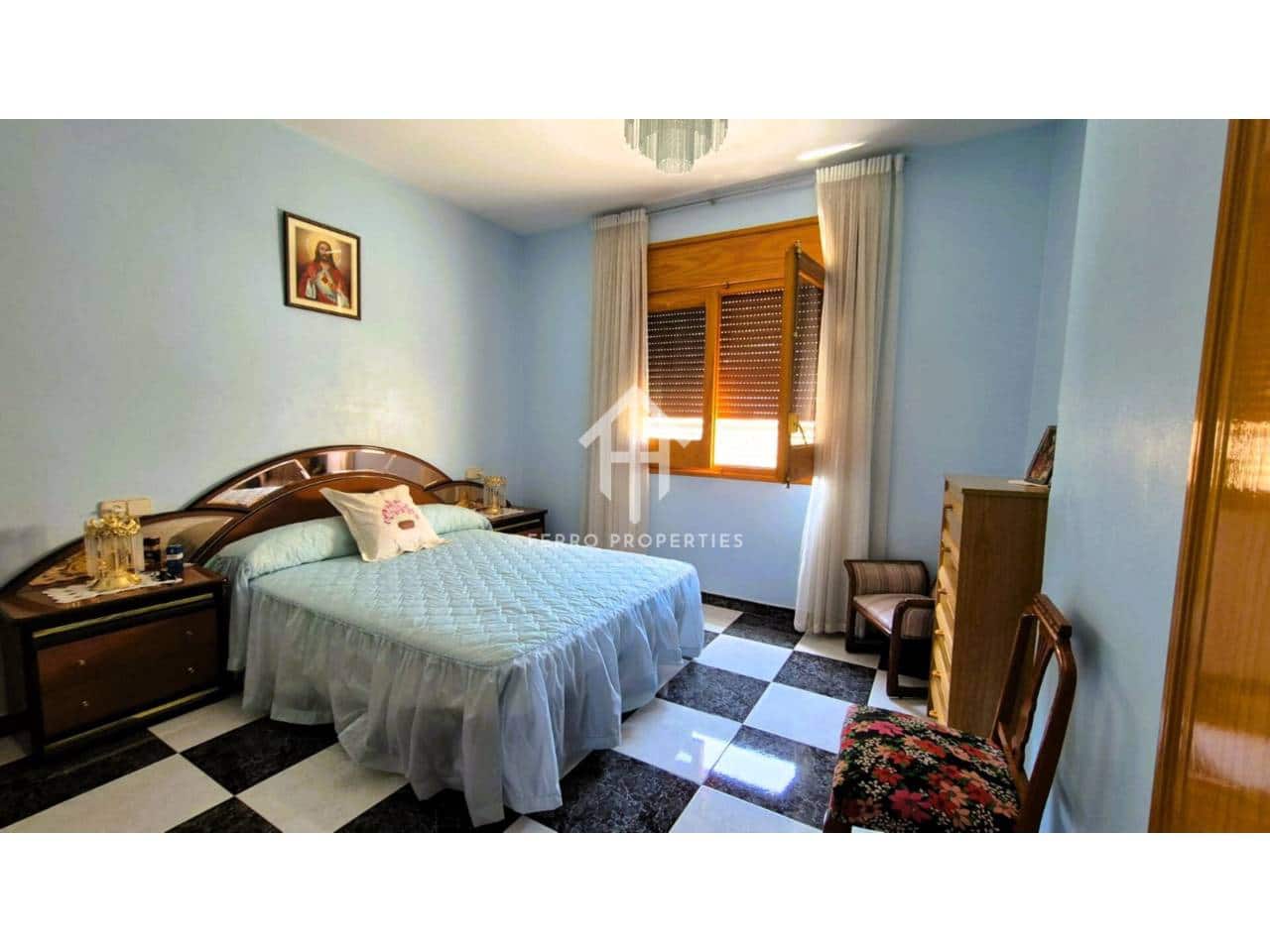 5 bedroom Apartment for sale in Algarinejo with garage - € 129,900 (Ref: 9152573)