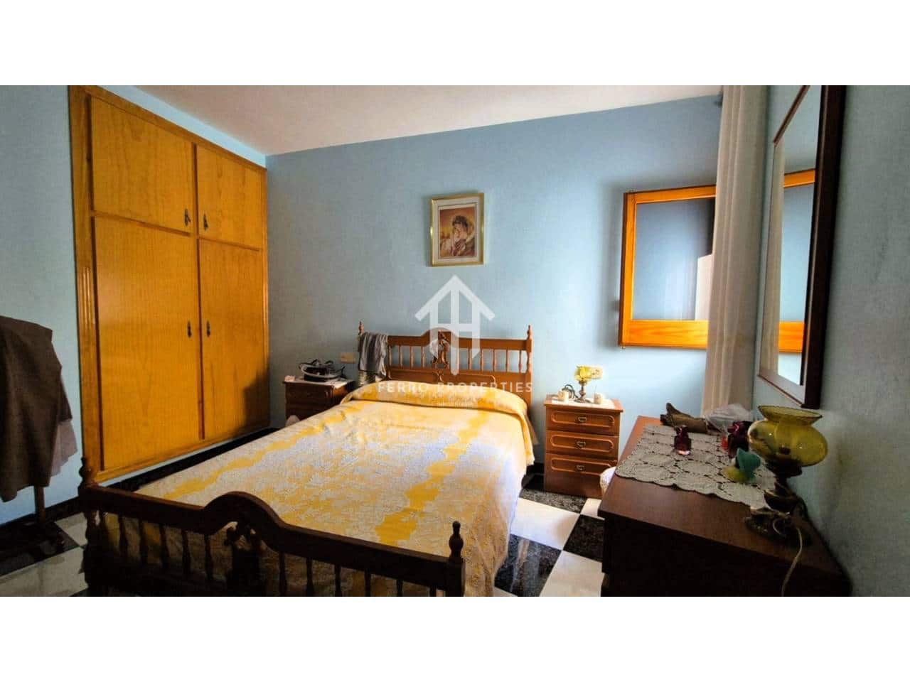 5 bedroom Apartment for sale in Algarinejo with garage - € 129,900 (Ref: 9152573)