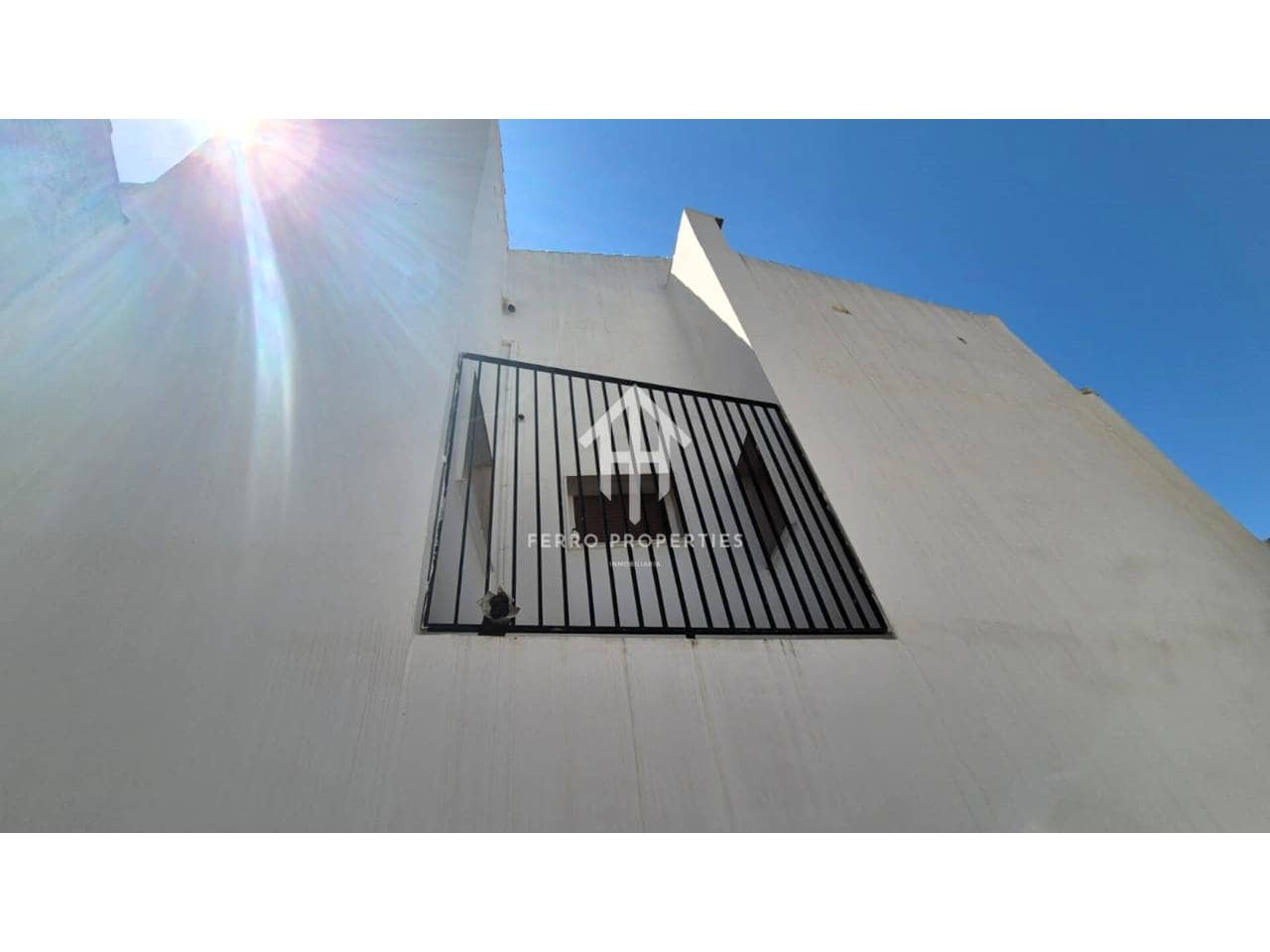 5 bedroom Apartment for sale in Algarinejo with garage - € 129,900 (Ref: 9152573)