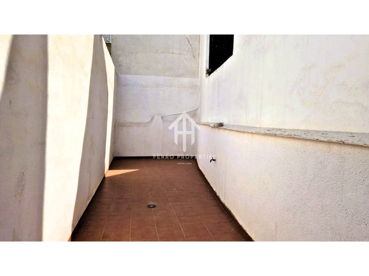 5 bedroom Apartment for sale in Algarinejo with garage - € 129,900 (Ref: 9152573)