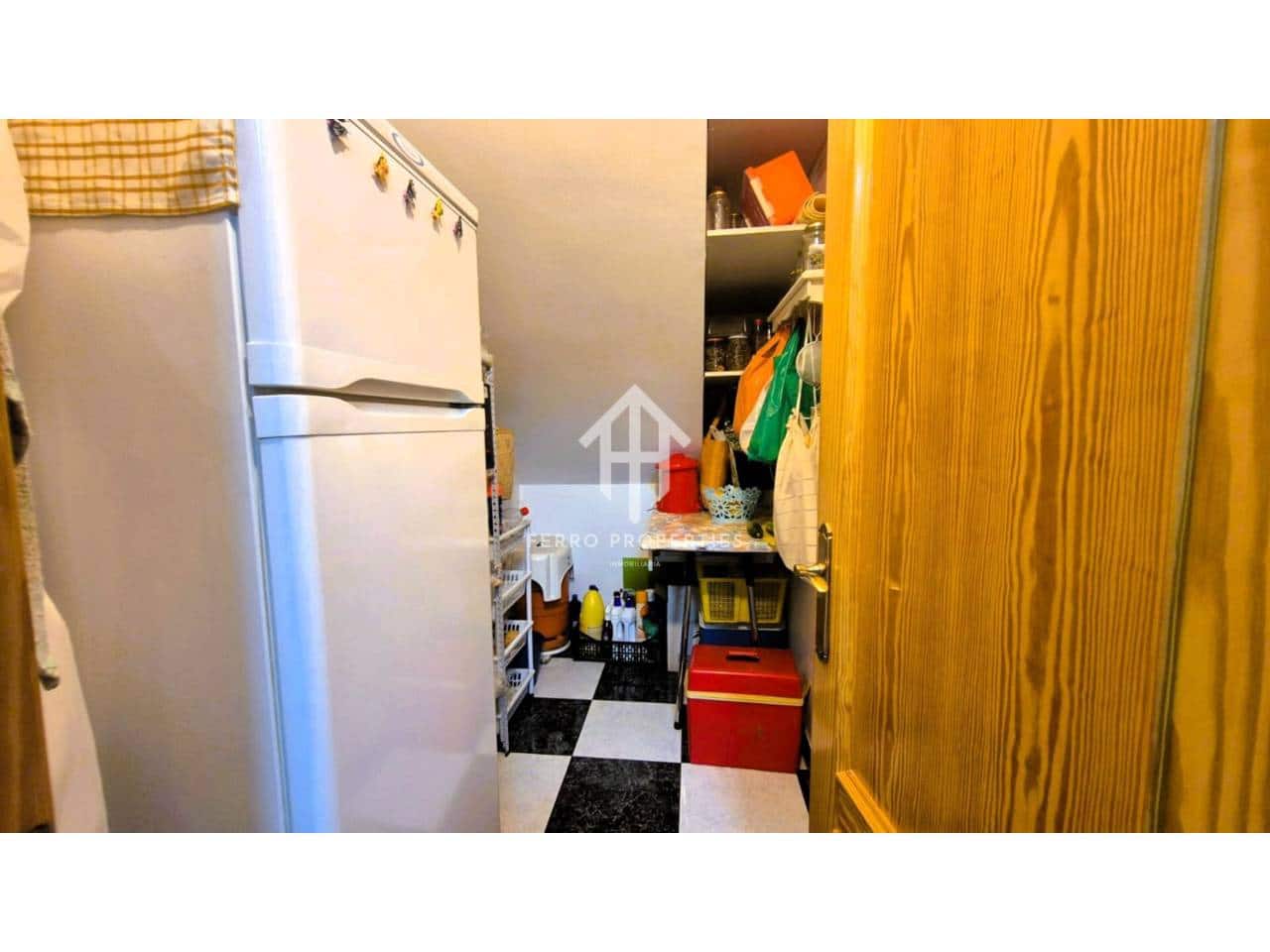 5 bedroom Apartment for sale in Algarinejo with garage - € 129,900 (Ref: 9152573)