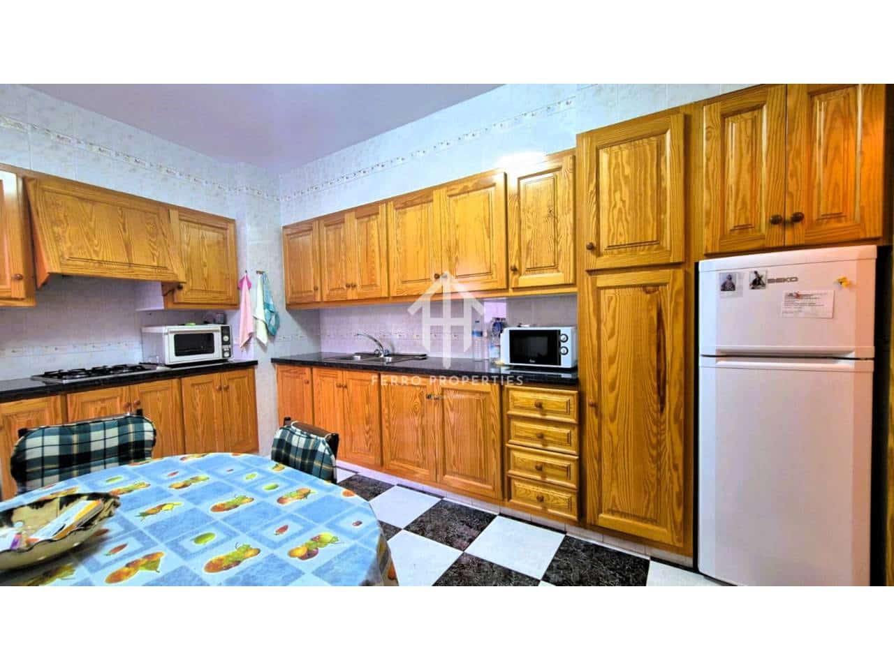 5 bedroom Apartment for sale in Algarinejo with garage - € 129,900 (Ref: 9152573)