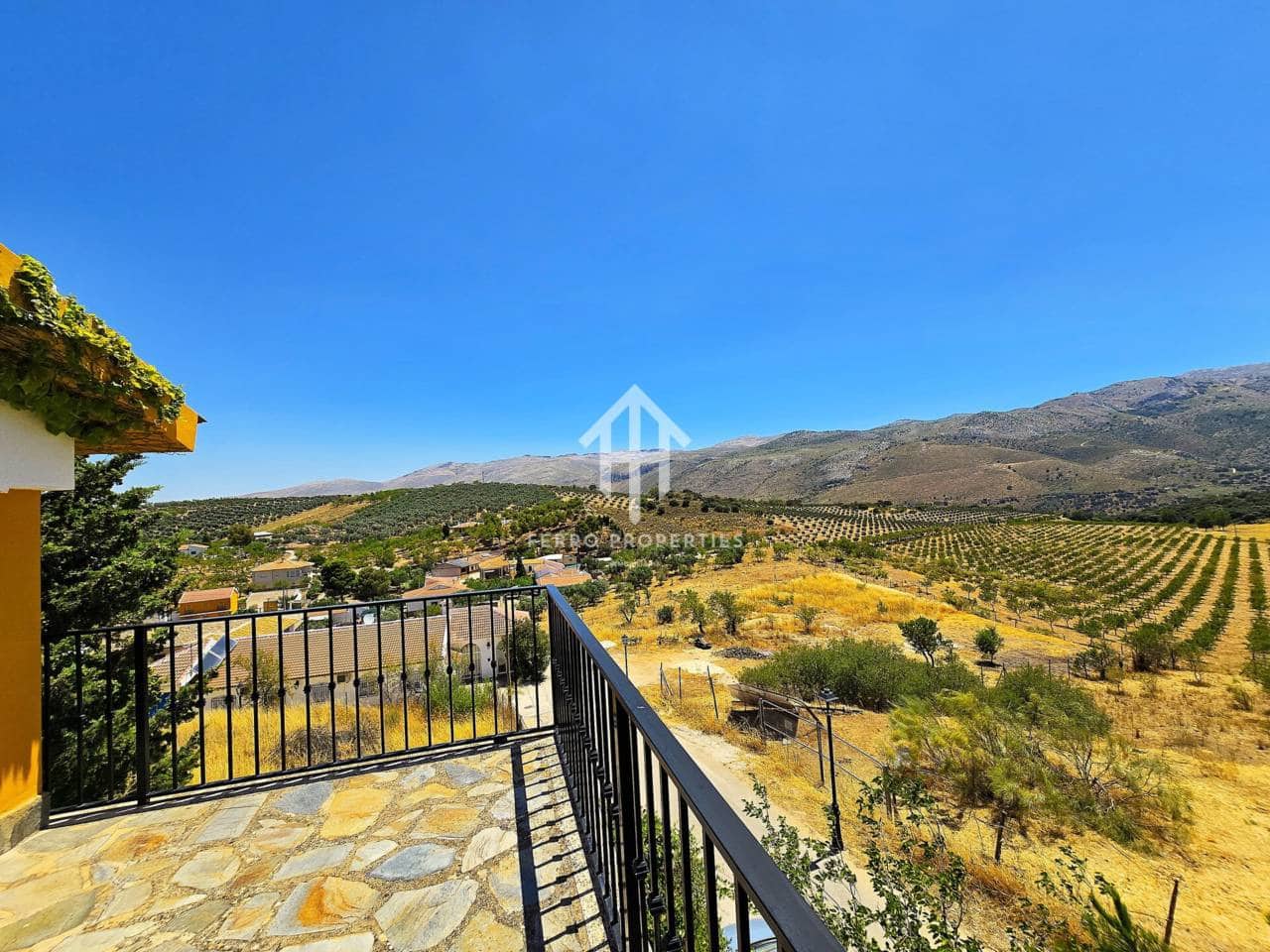 3 soveværelse Villa til salg i Fuente Camacho med swimmingpool garage - € 285.000 (Ref: 9152576)