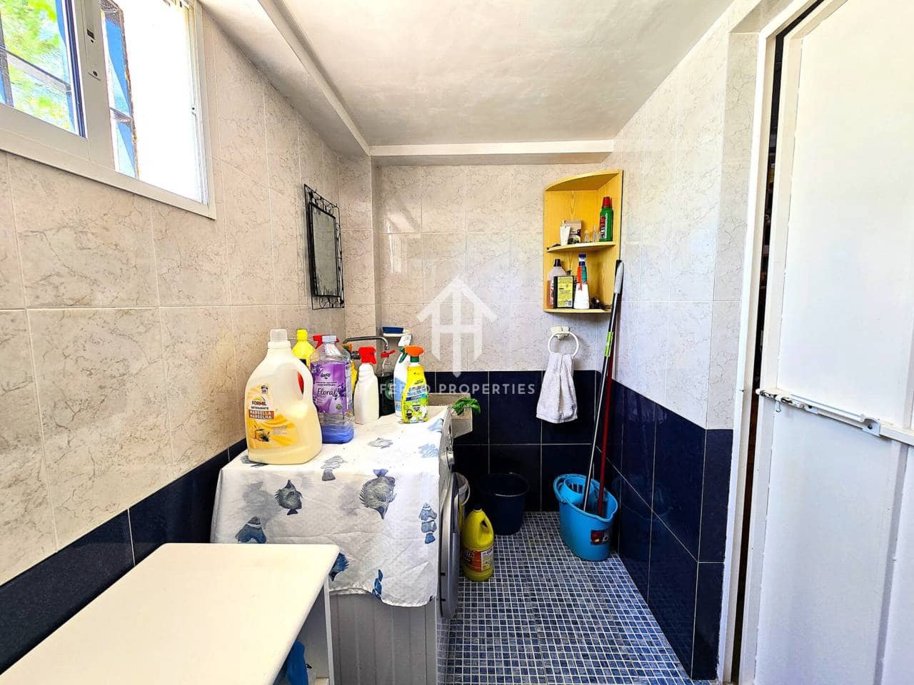 3 soveværelse Villa til salg i Fuente Camacho med swimmingpool garage - € 285.000 (Ref: 9152576)