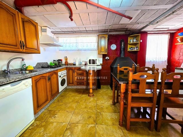 3 soverom Villa til salgs i Fuente Camacho, Loja med svømmebasseng garasje - € 285 000 (Ref: 9152576)