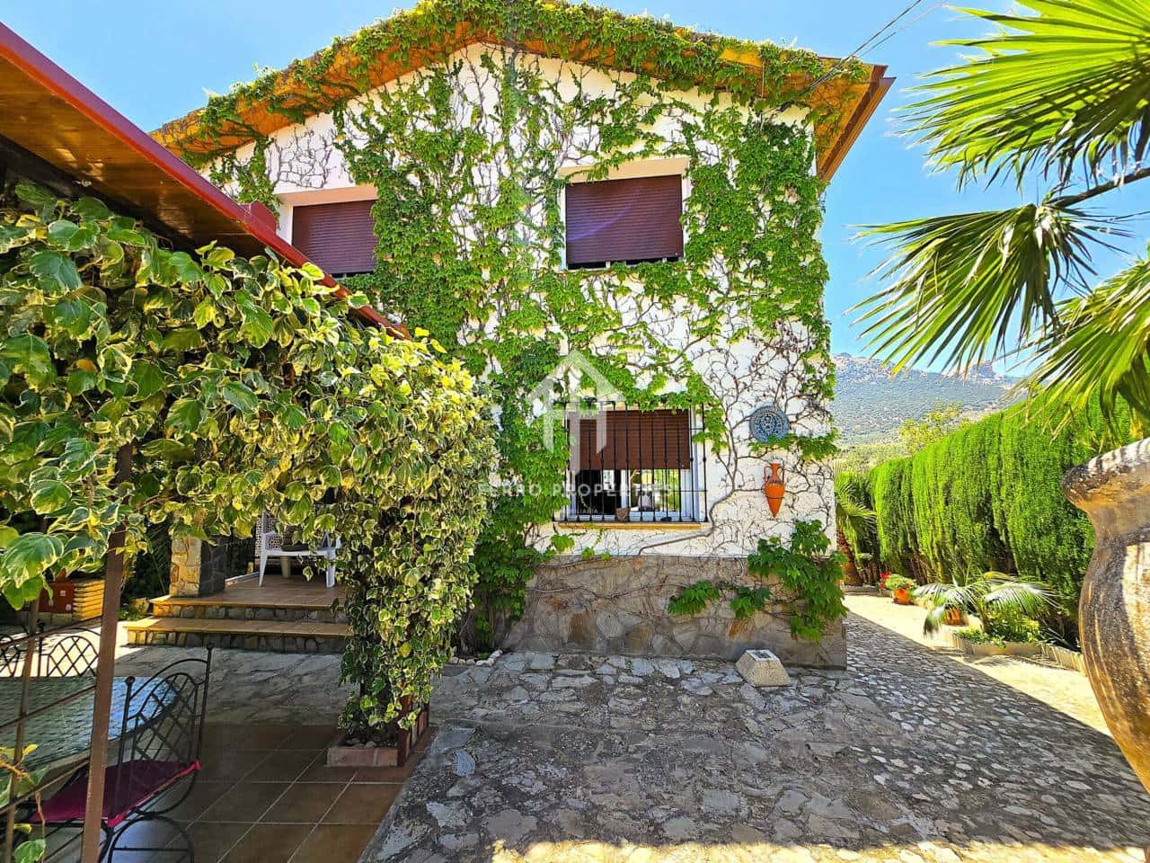 3 soveværelse Villa til salg i Fuente Camacho med swimmingpool garage - € 285.000 (Ref: 9152576)