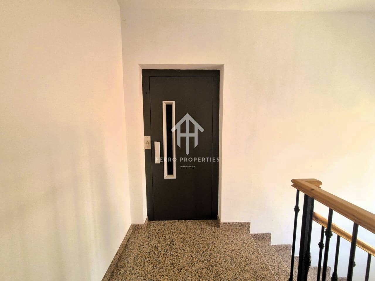 3 soveværelse Lejlighed til salg i Loja med garage - € 220.000 (Ref: 9152580)