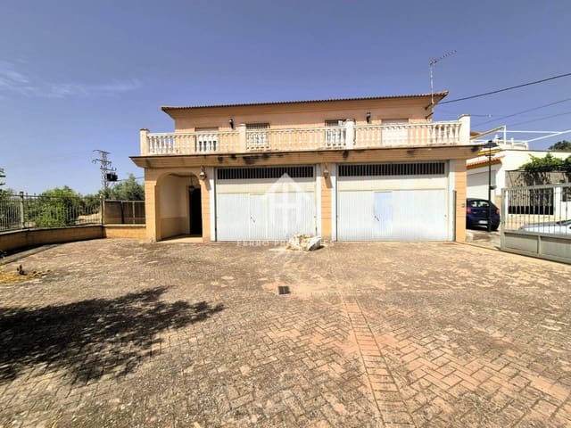 3 slaapkamer Appartement te koop in Loja met garage - € 220.000 (Ref: 9152580)