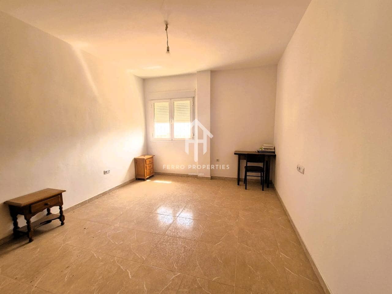 3 soveværelse Lejlighed til salg i Loja med garage - € 220.000 (Ref: 9152580)