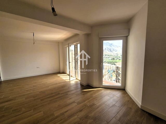3 slaapkamer Flat te koop in Loja - € 104.900 (Ref: 9152582)