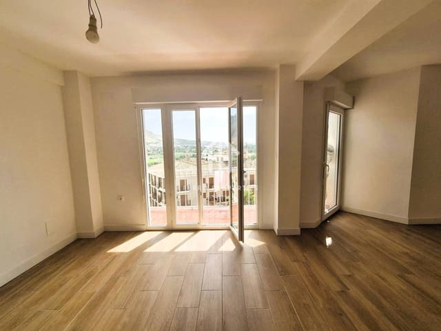 3 slaapkamer Flat te koop in Loja - € 104.900 (Ref: 9152582)