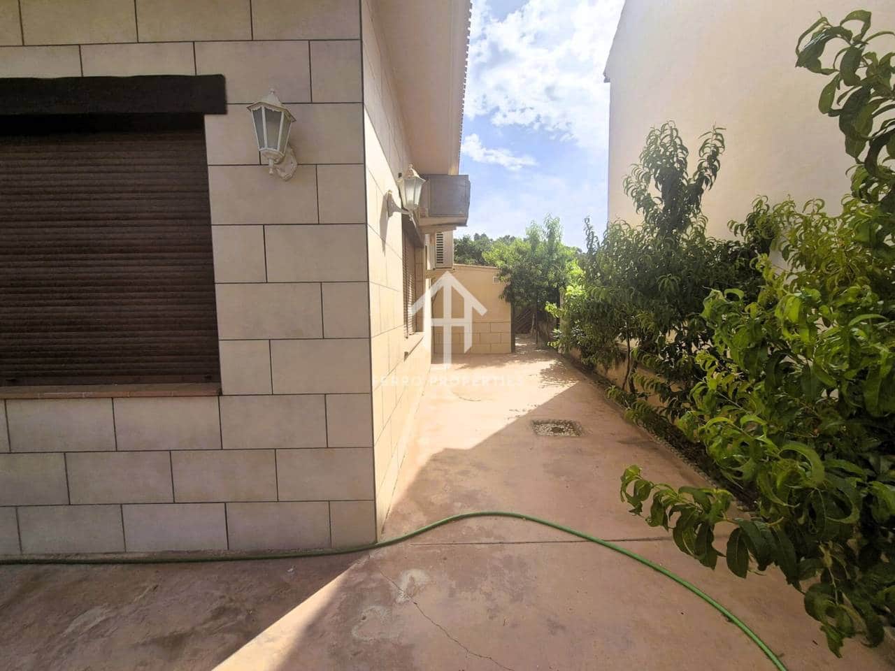 Restaurant/Bar til salg i Riofrio - € 300.000 (Ref: 9152585)