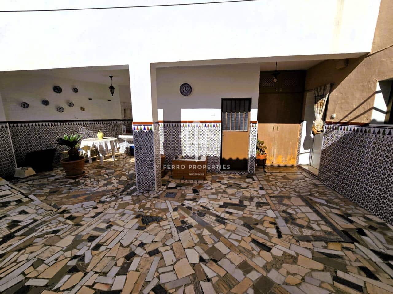 7 soveværelse Byhus til salg i Ventorros de la Laguna med garage - € 134.900 (Ref: 9152586)