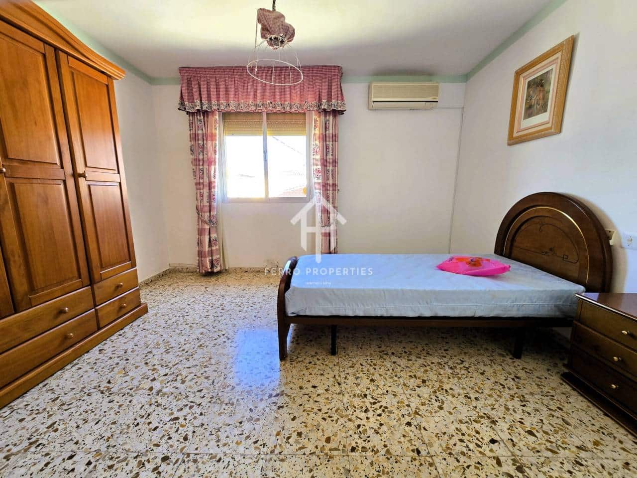 7 soveværelse Byhus til salg i Ventorros de la Laguna med garage - € 134.900 (Ref: 9152586)